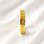 Engraved Filigree Band in Yellow Gold with Scroll Detailing