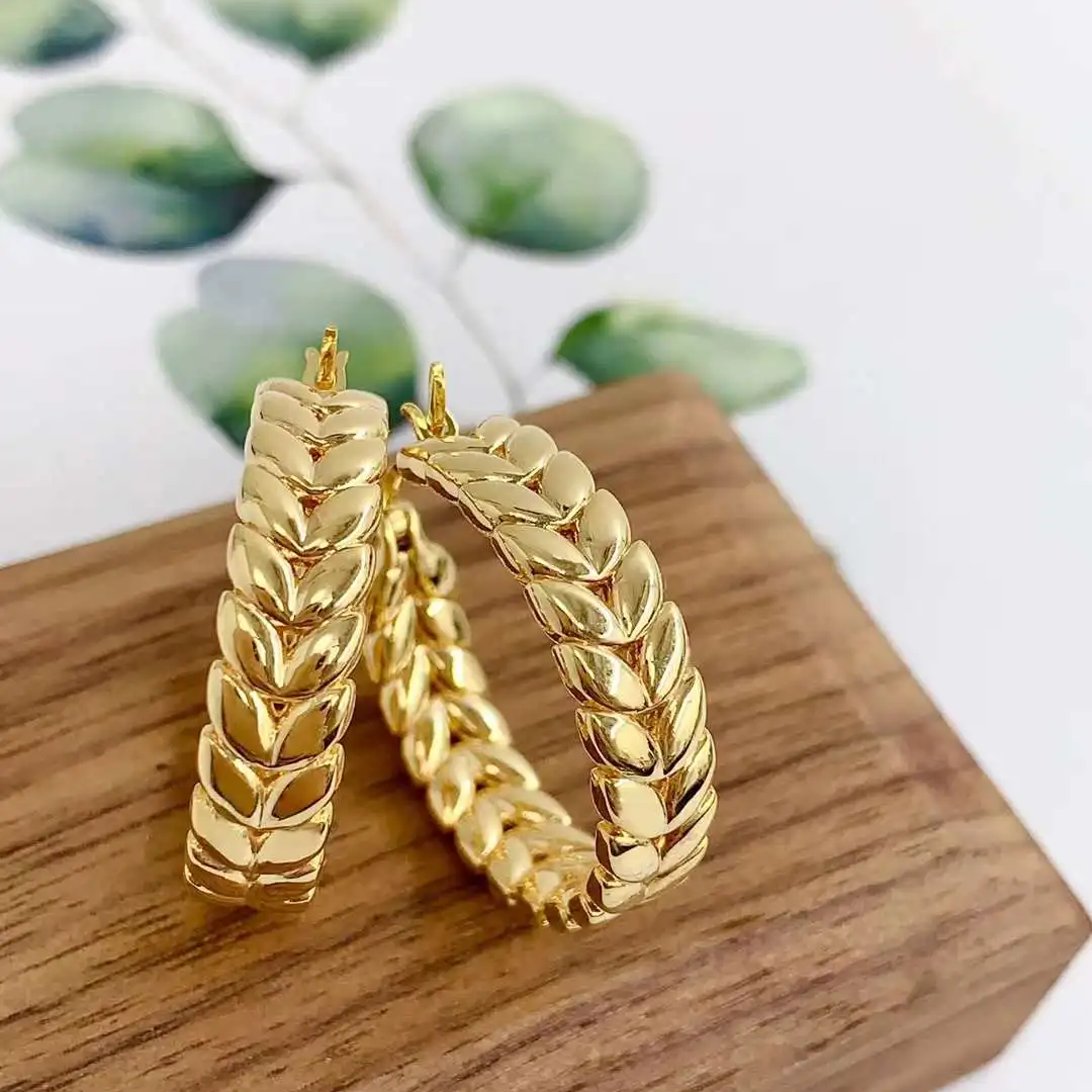 Wheat Leaf Chunky Hoop Earrings 18k Gold Plated Wheat Leaf Chunky Hoop Earrings