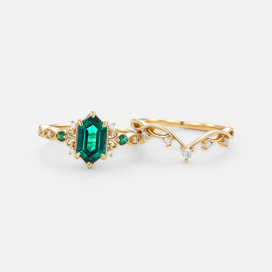 Hexagon Emerald Cut Vintage Bridal Set Hexagon Emerald Cut Vintage Bridal Set in Yellow Gold